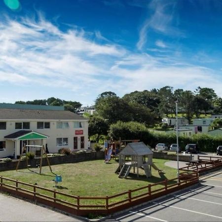 8 Sleep Chalet At Newquay Away Resorts Nb160 Bagian luar foto